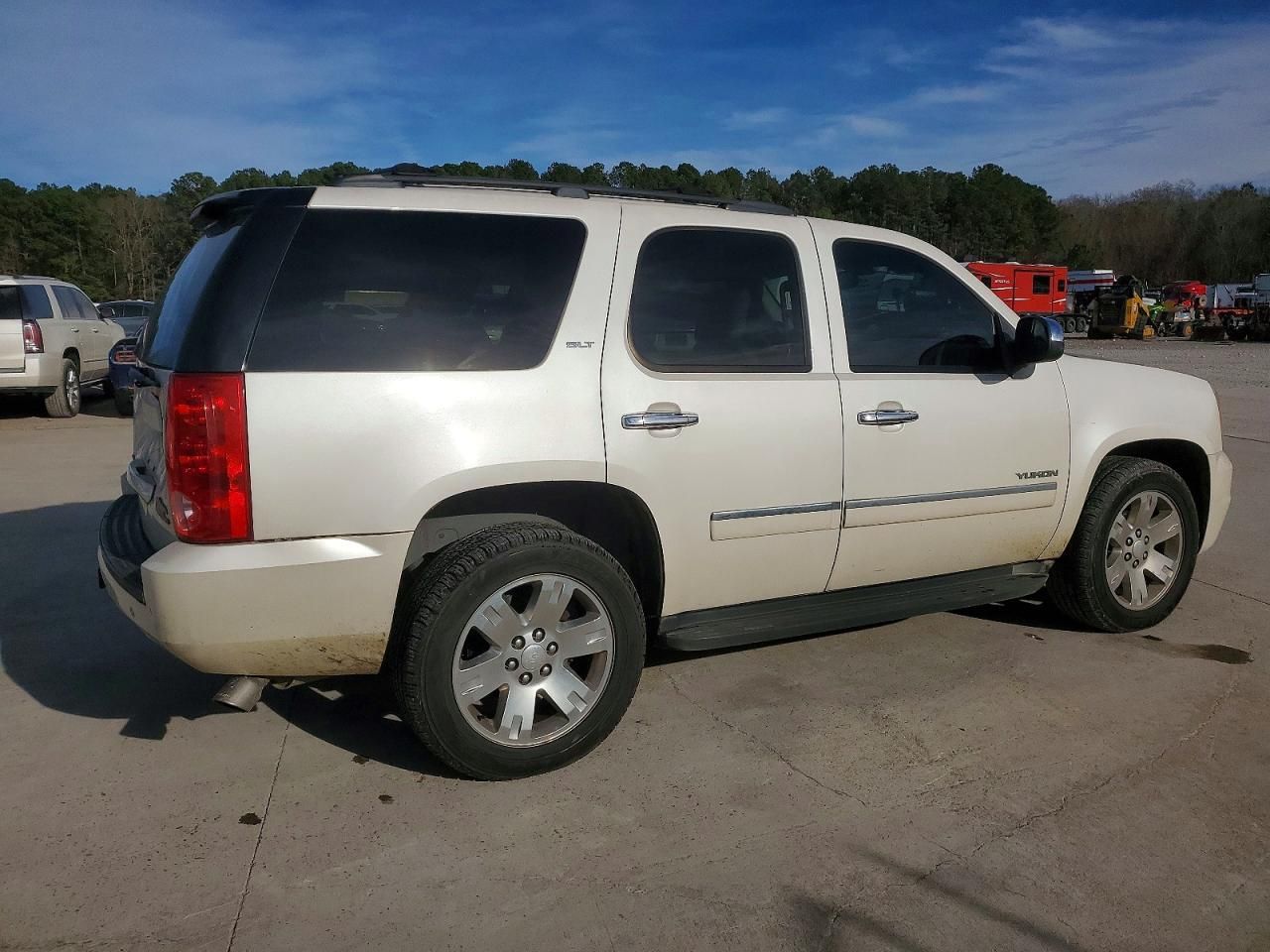 2011 GMC Yukon slt