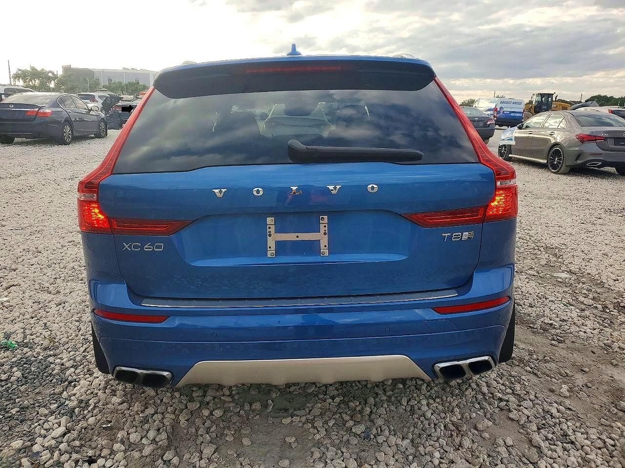 2019 Volvo Xc60 T8 R-design