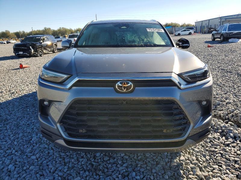 2025 Toyota Grand Highlander Platinum