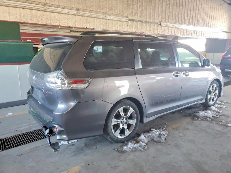 2012 Toyota Sienna Sport