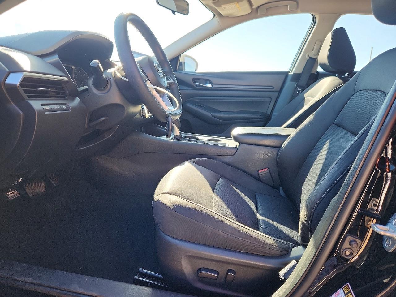 2019 Niss Altima s
