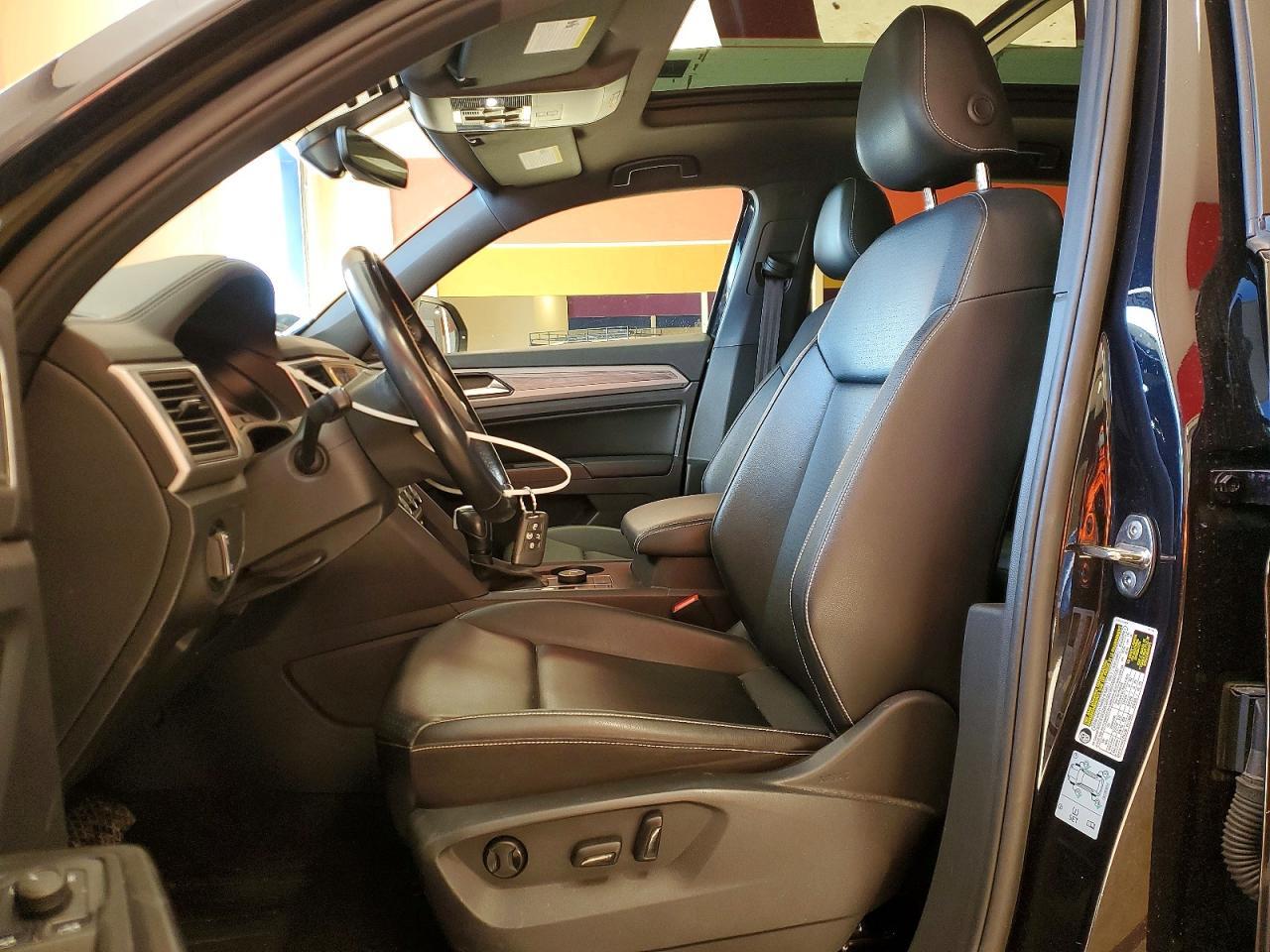 2020 Volkswagen Atlas Cross Sport se