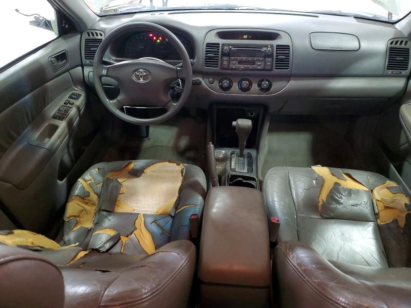 2002 Toyota Camry le