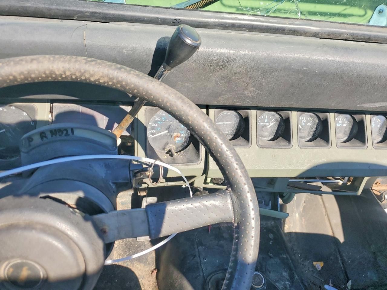 1993 Jeep Wrangler / yj Sahara