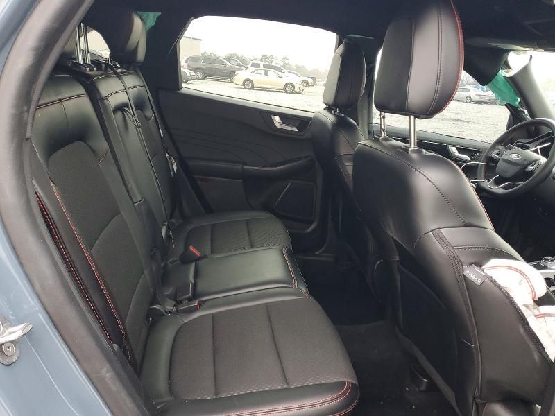 2023 Ford Escape st Line