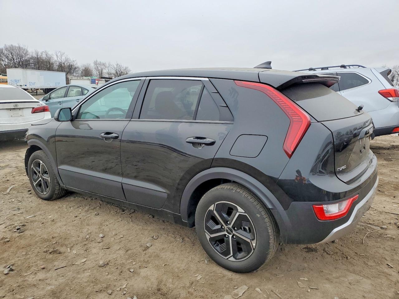 2025 KIA Niro lx