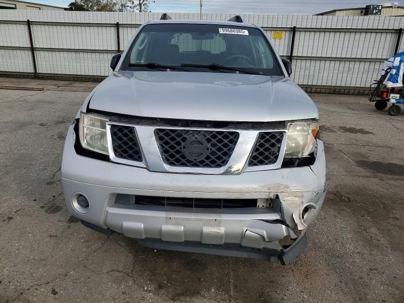 2005 Nissan Pathfinder le