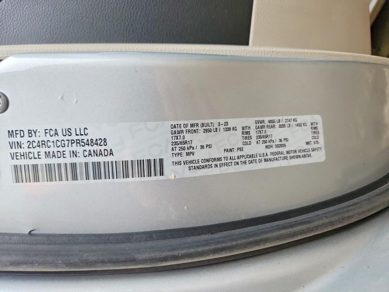 2023 Chrysler Voyager lx