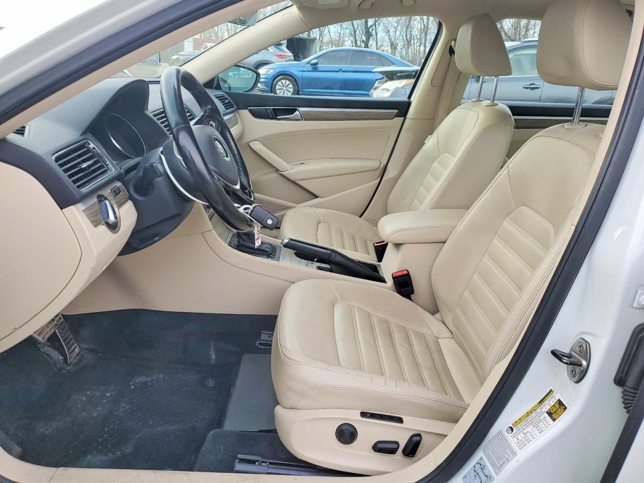 2017 Volkswagen Passat sel Premium