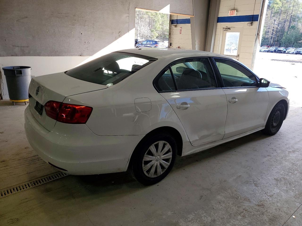 2014 Volkswagen Jetta Base