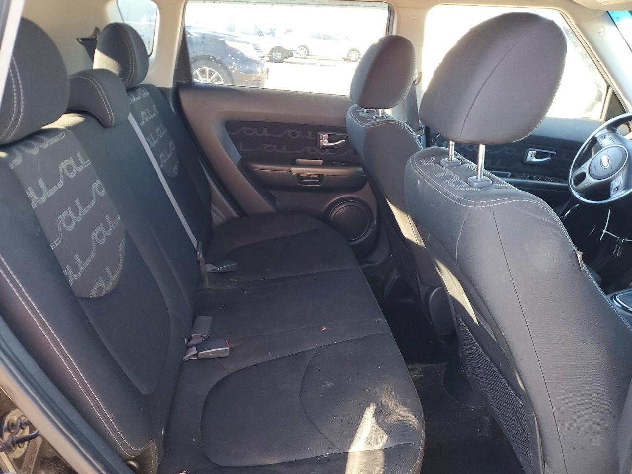 2013 KIA Soul +
