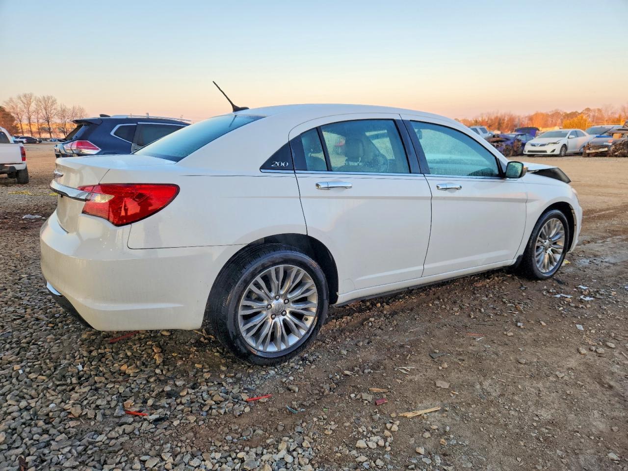 2012 Chrysler 200 Limited
