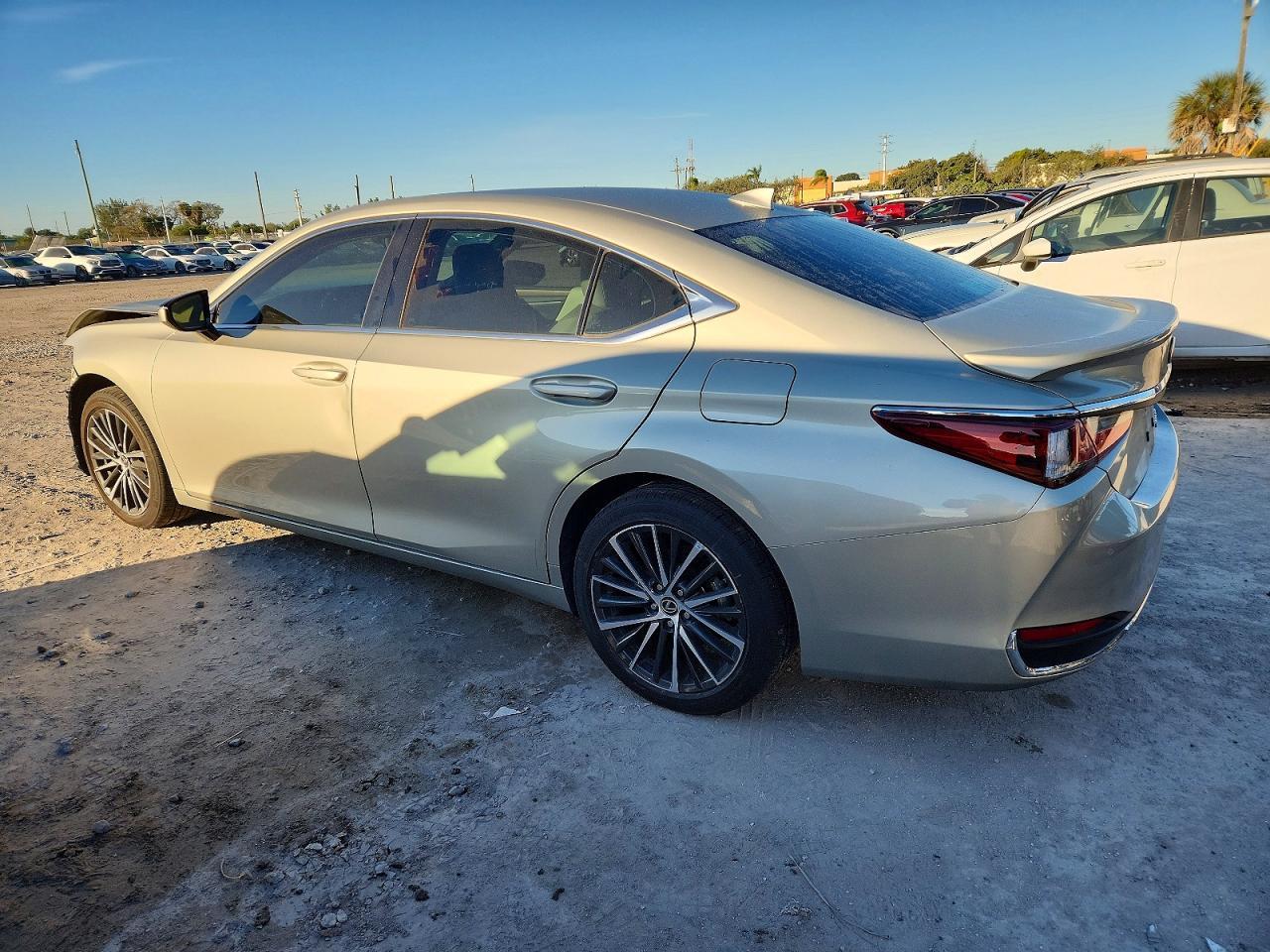 2024 Lexus Es 300h Base
