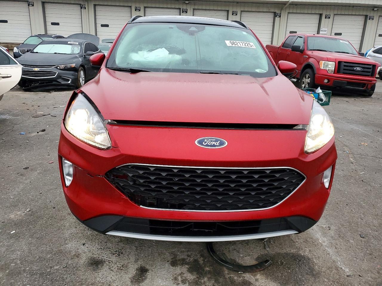 2021 Ford Escape sel