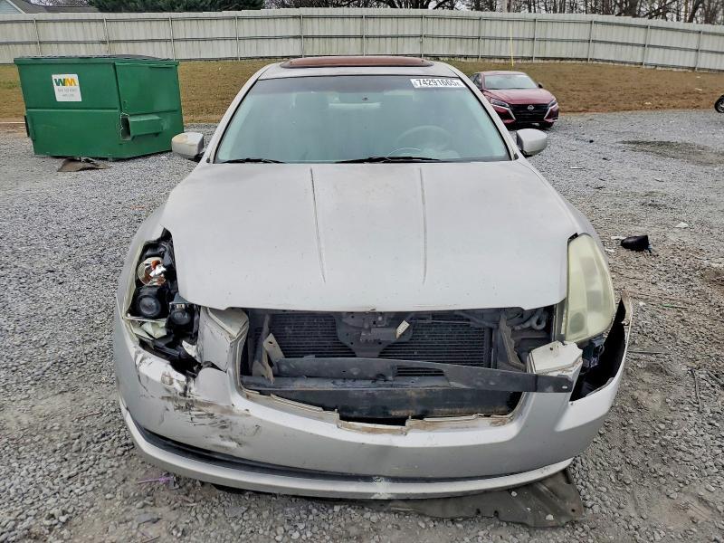 2006 Nissan Maxima se
