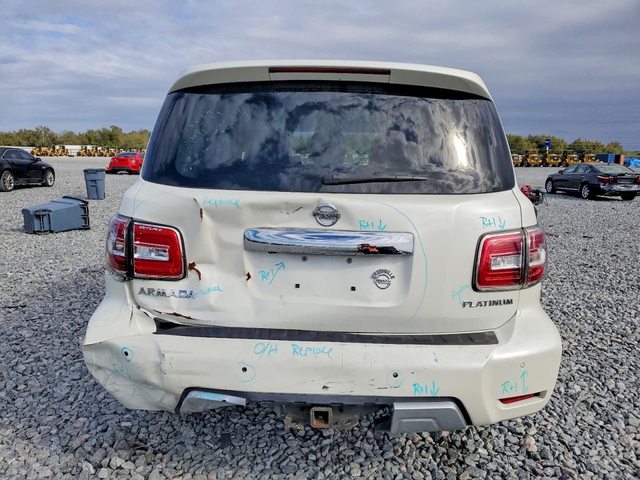 2017 Nissan Armada sv