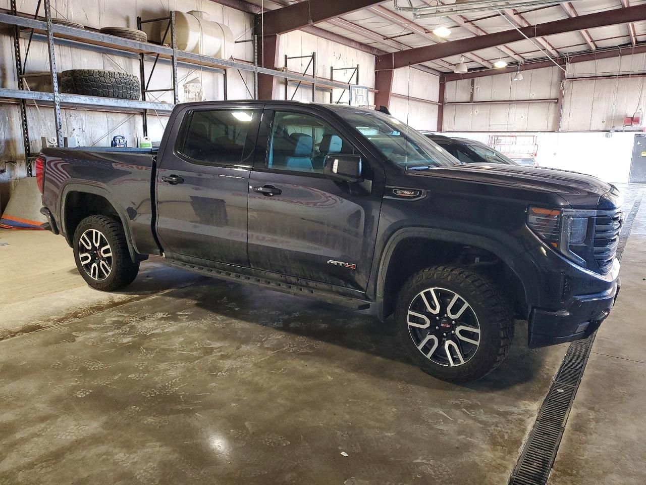 2025 GMC Sierra K1500 AT4
