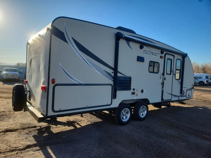 2015 Venture Sonic 220vrb