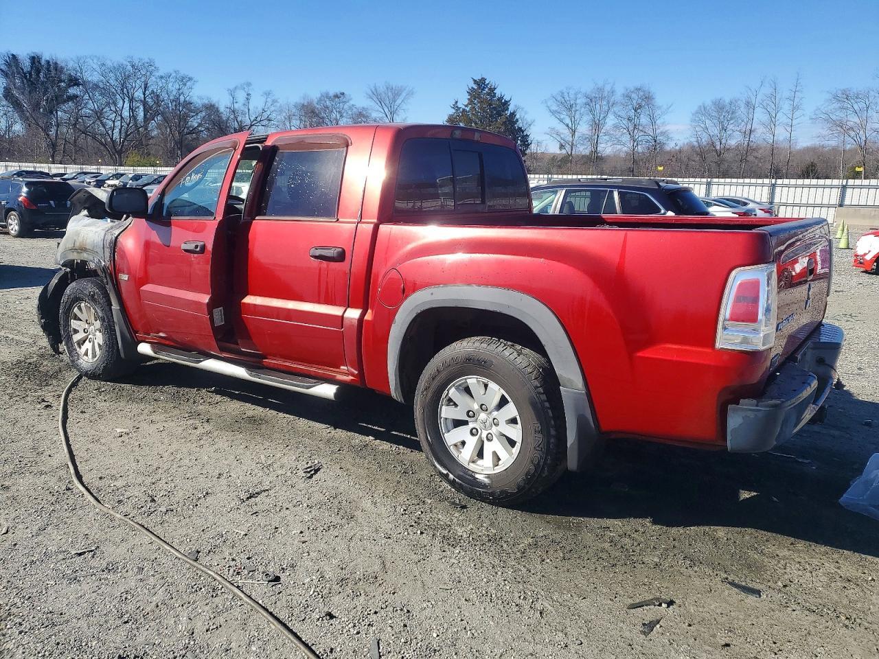 2006 Mitsubishi Raider Durocross