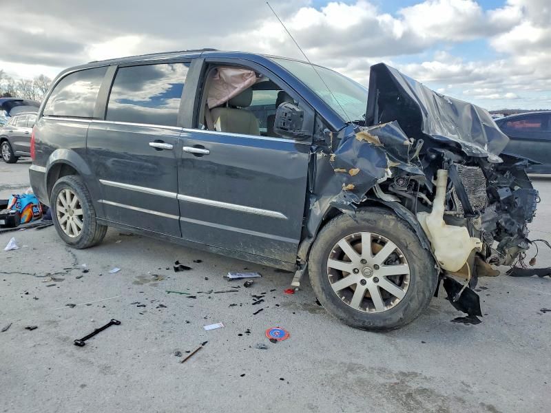 2015 Chrysler Town & Country Touring