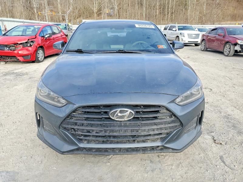 2019 Hyundai Veloster Base
