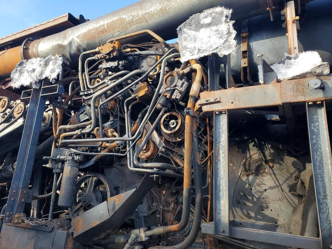 2023 HT 9250