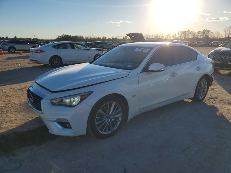2018 Infiniti Q50 Luxe