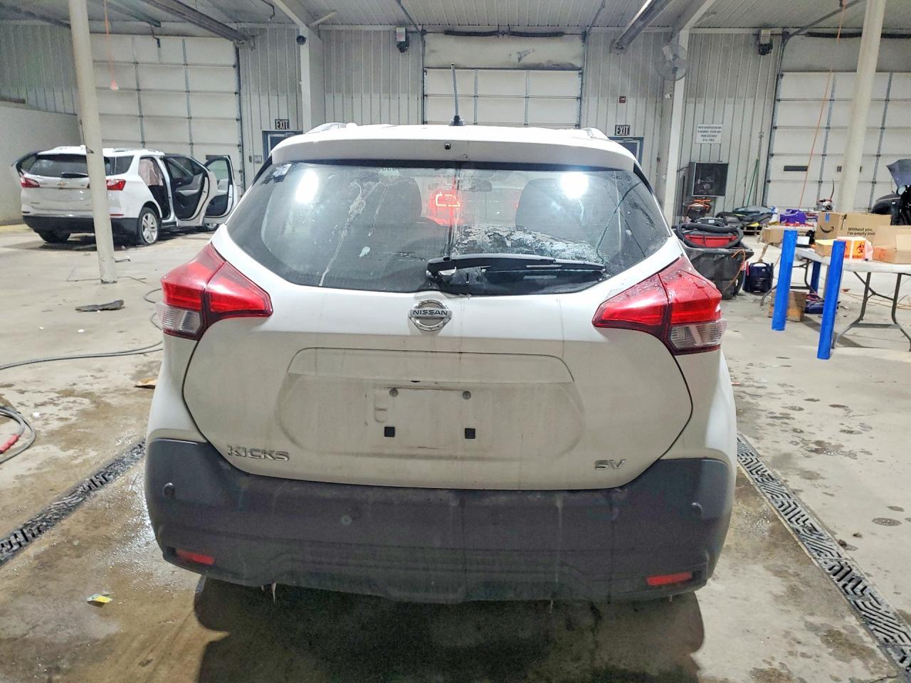 2020 Nissan Kicks sv