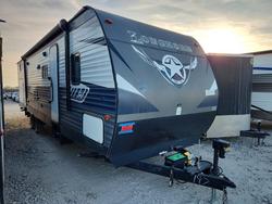 Salvage trucks for sale at Grand Prairie, TX auction: 2018 Crosby LONGHR32DB