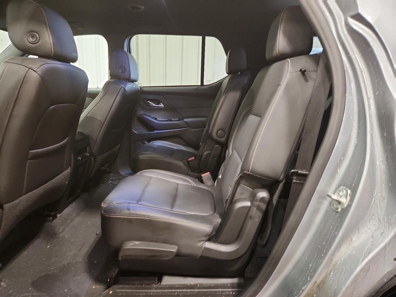 2023 Chevrolet Traverse lt