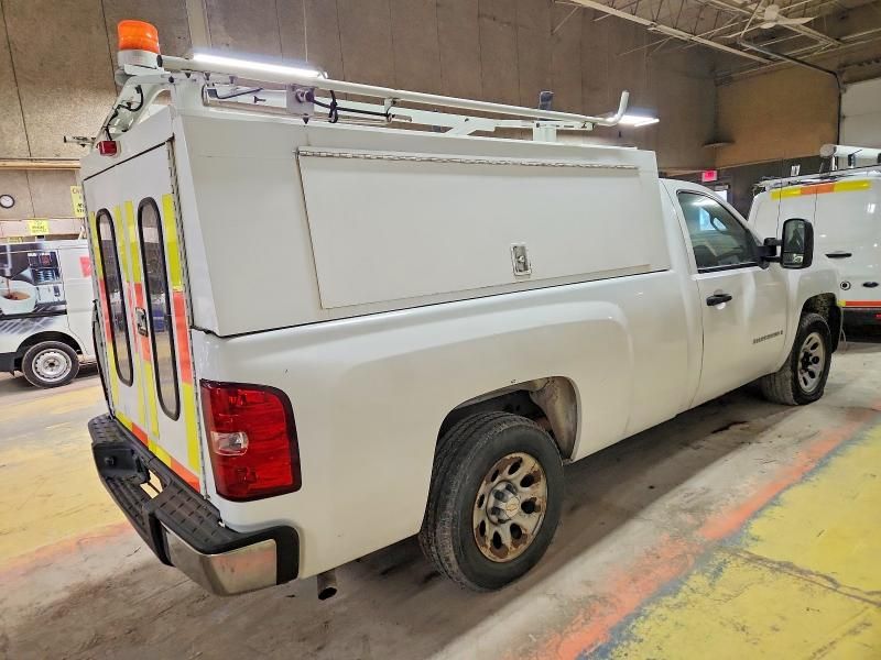 2008 Chevrolet Silverado Utility / Service Truck