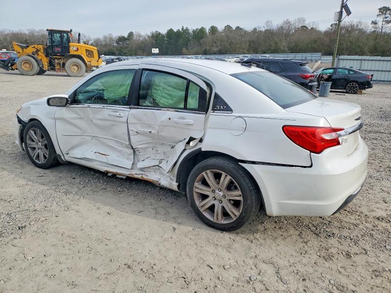 2013 Chrysler 200 Touring