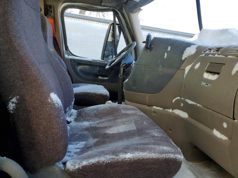 2012 Freigliner 2012 Freightliner Cascadia Semi Truck