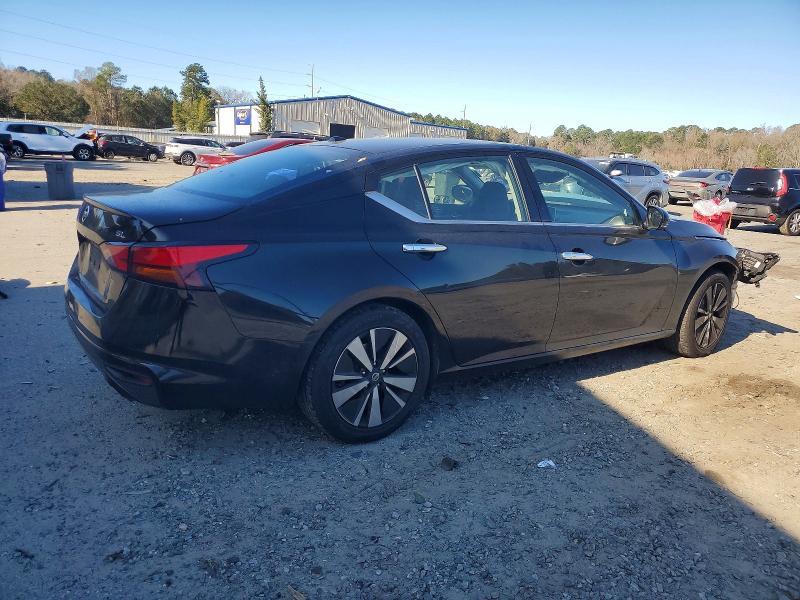 2020 Nissan Altima sl