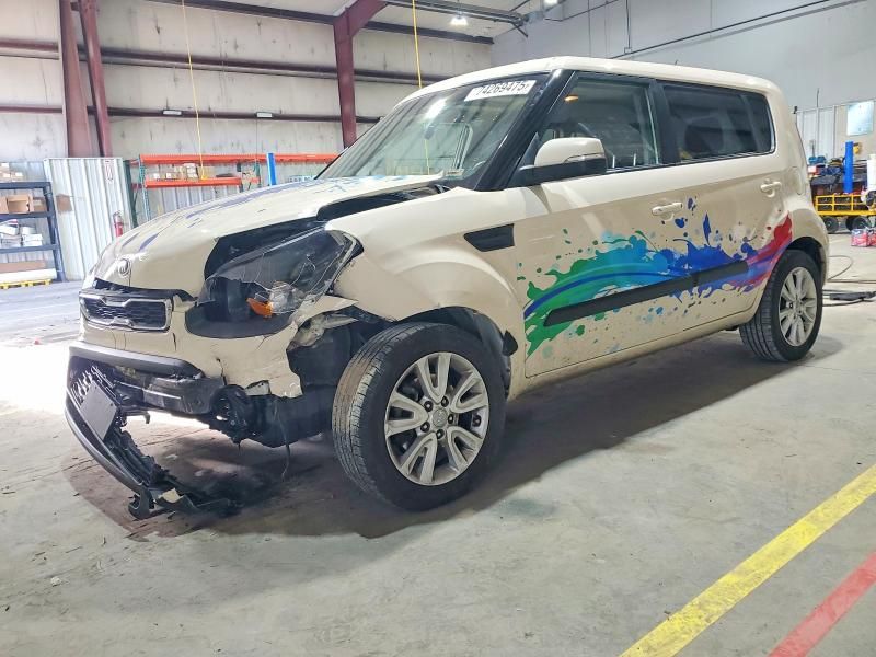 2013 KIA Soul +