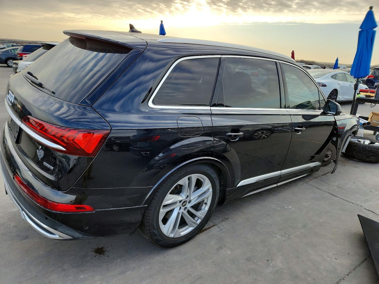 2021 Audi Q7 Prestige