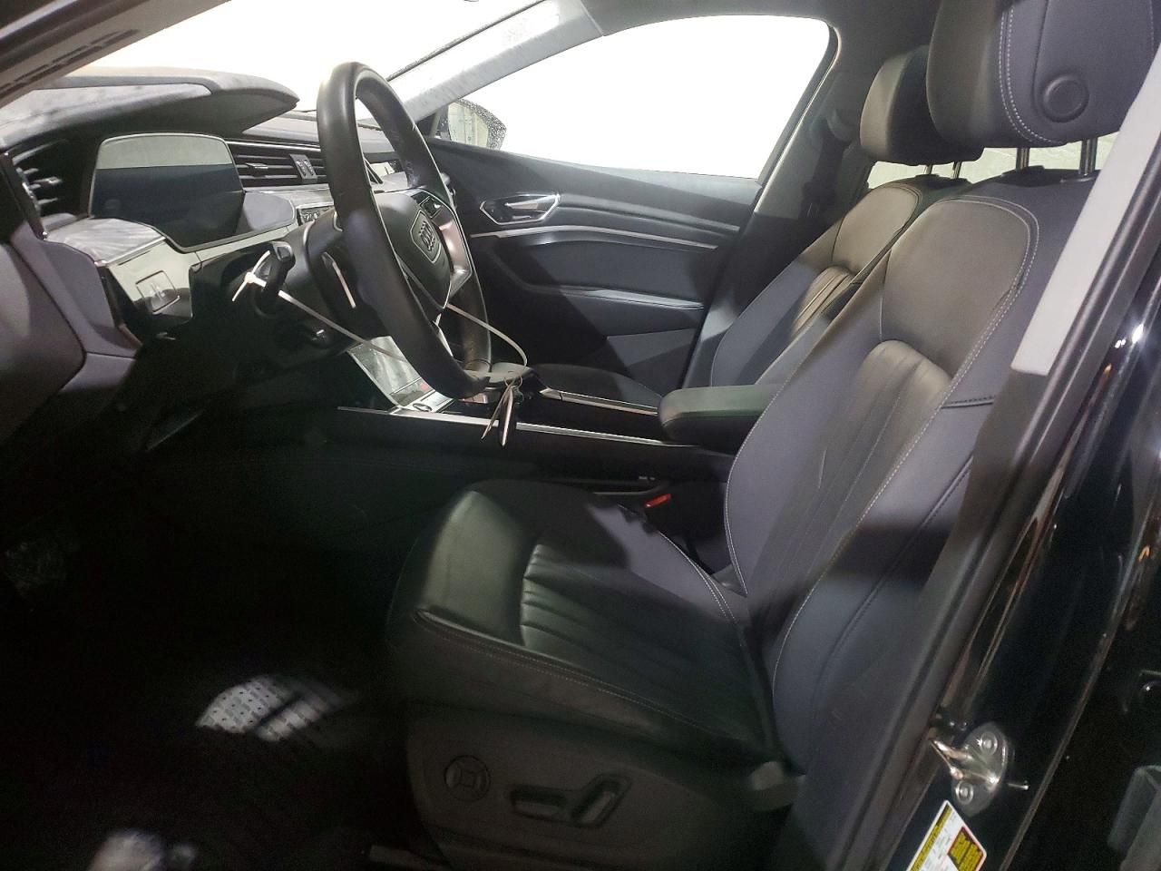 2023 Audi E-tron Premium Plus