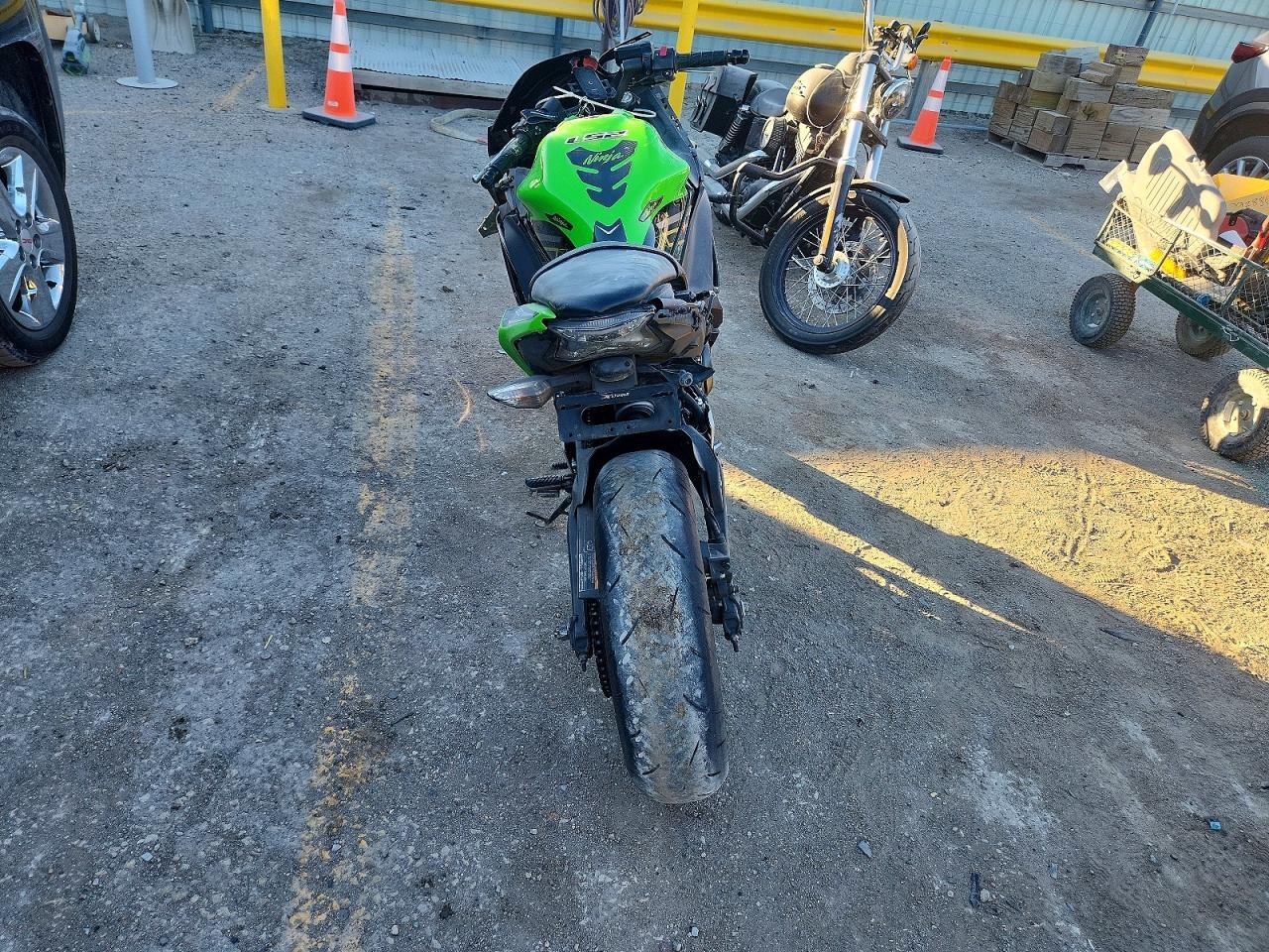 2020 Kawasaki EX650 M