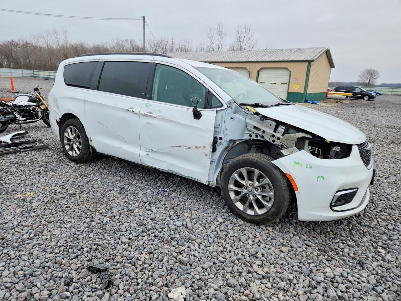 2022 Chrysler Pacifica Touring l