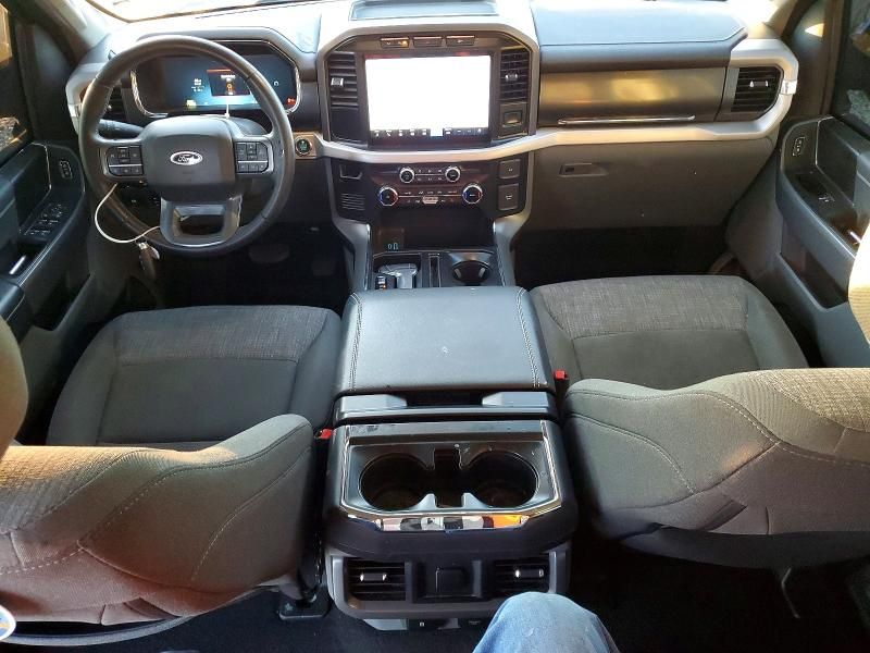 2023 Ford F150 Lightning pro