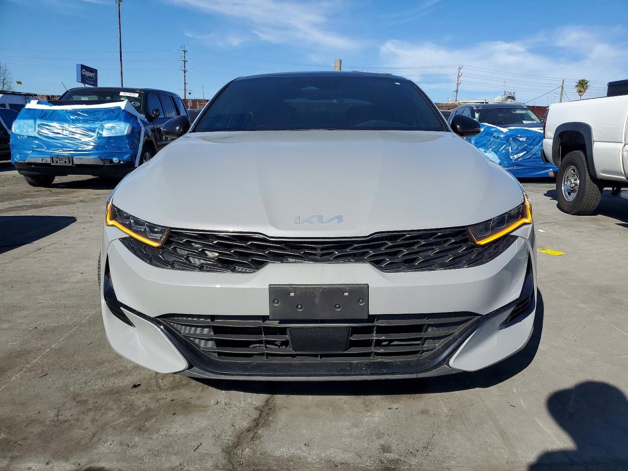 2022 KIA K5 gt Line