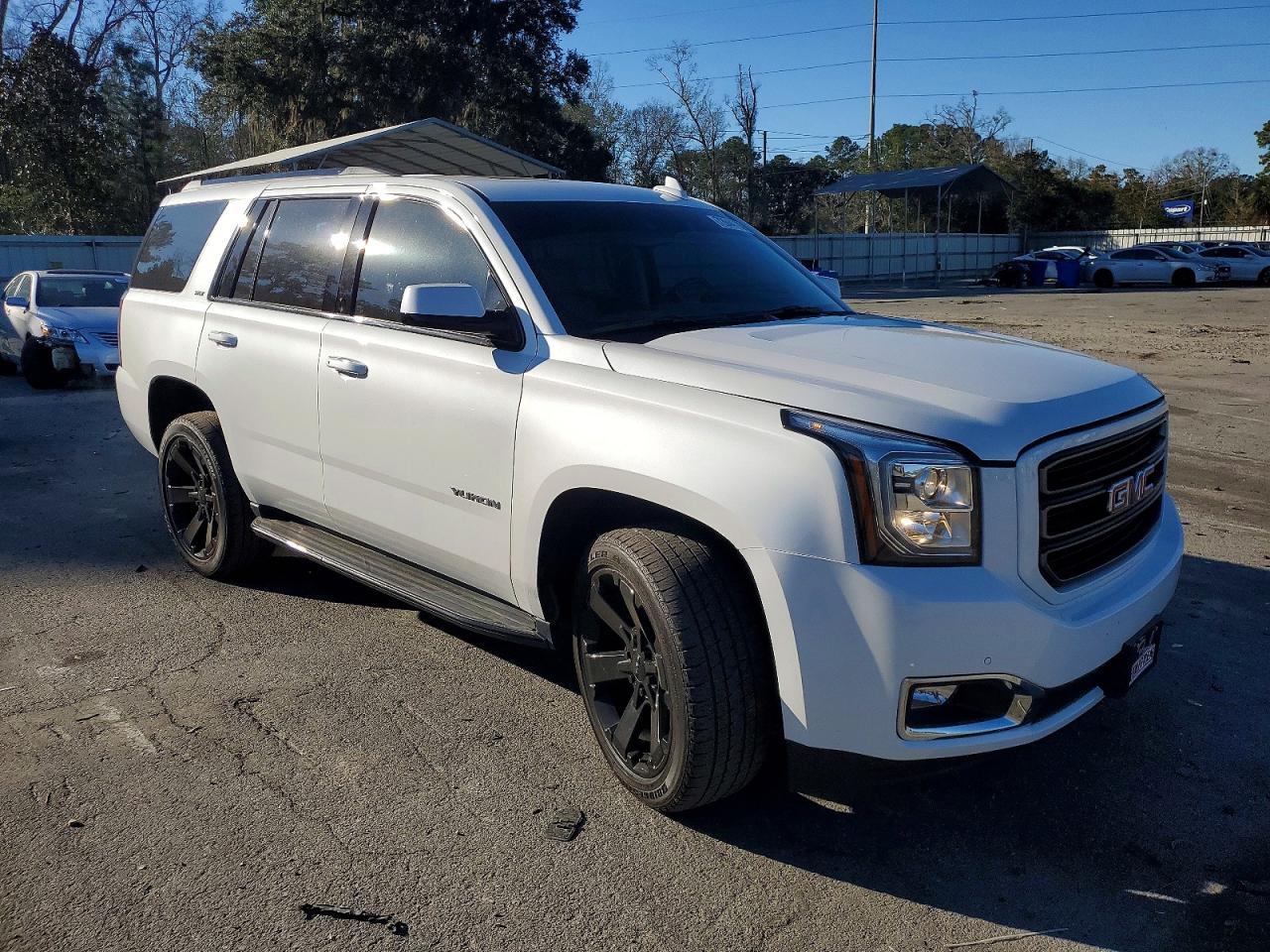 2020 GMC Yukon slt