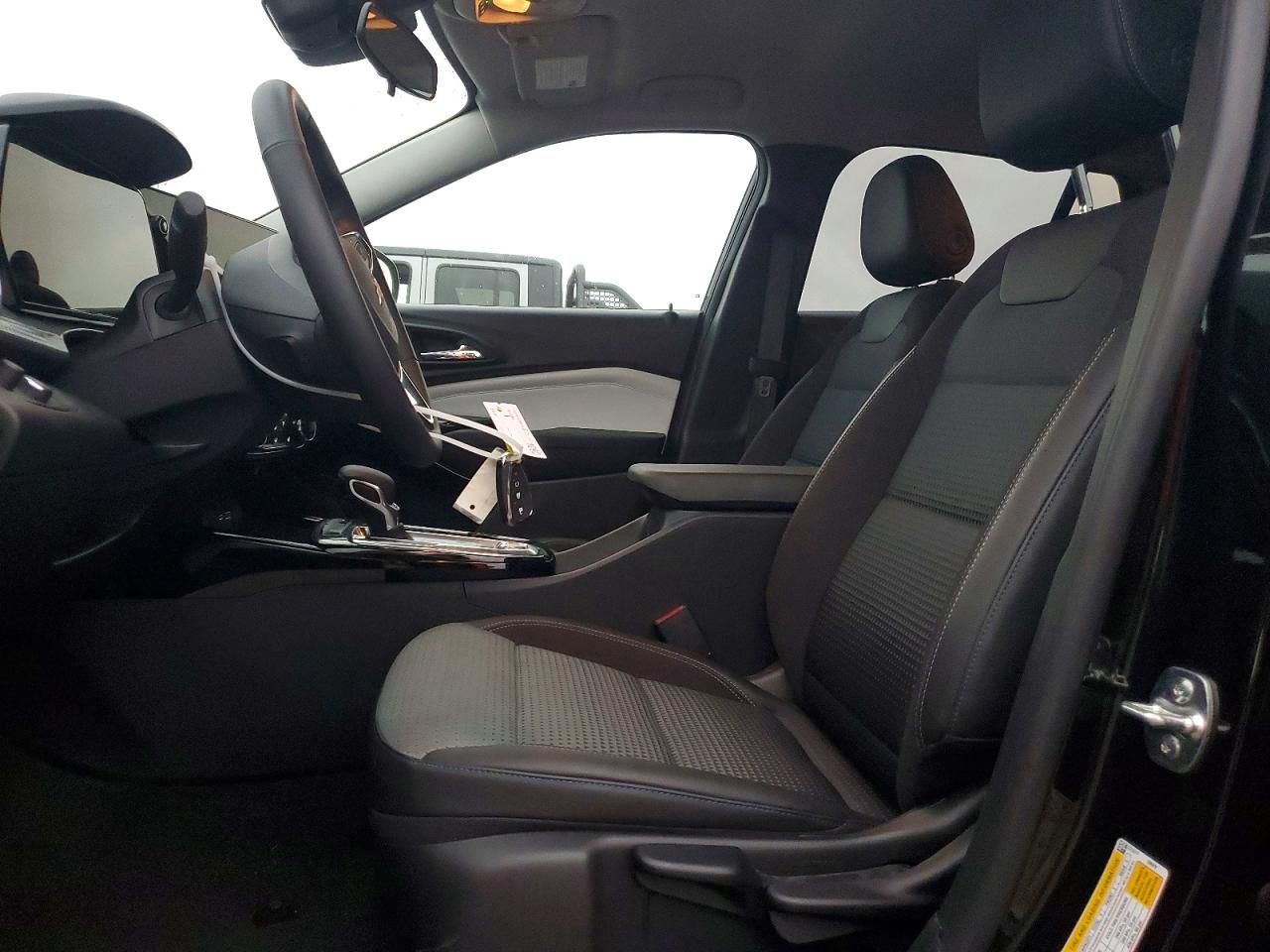 2025 Chevrolet Trax 1LT