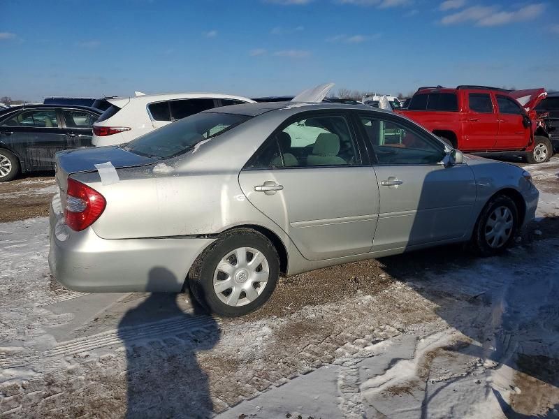 2004 Toyota Camry le