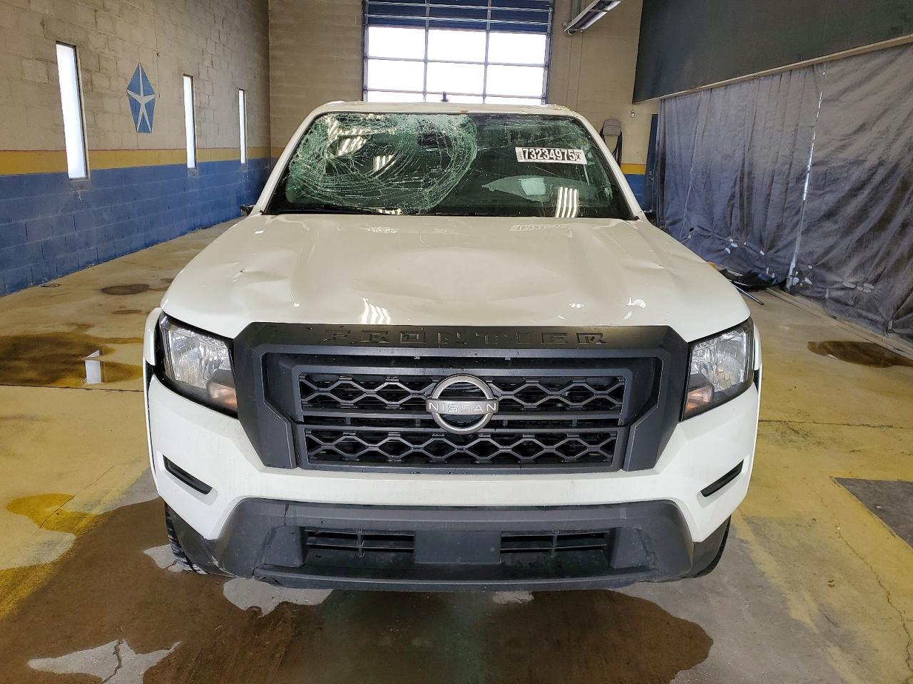 2024 Nissan Frontier s