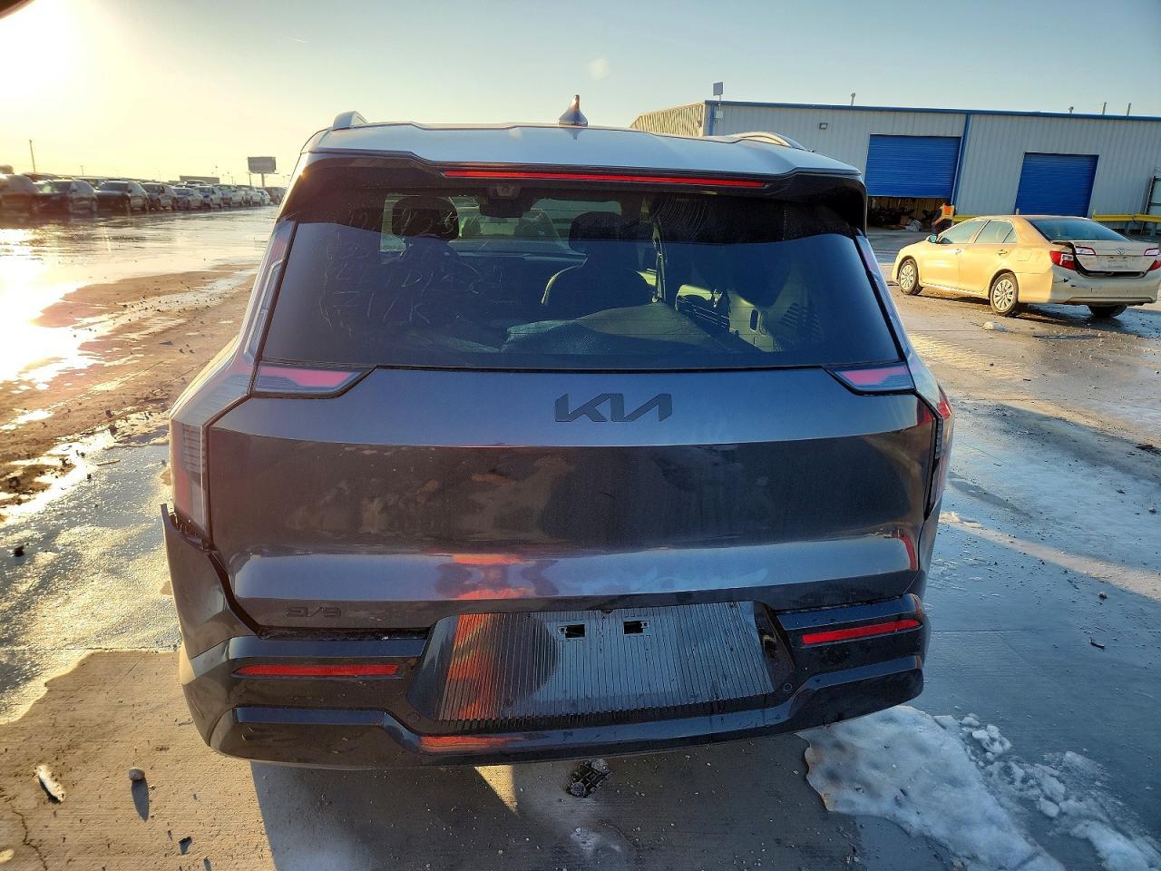 2026 KIA EV9 Land