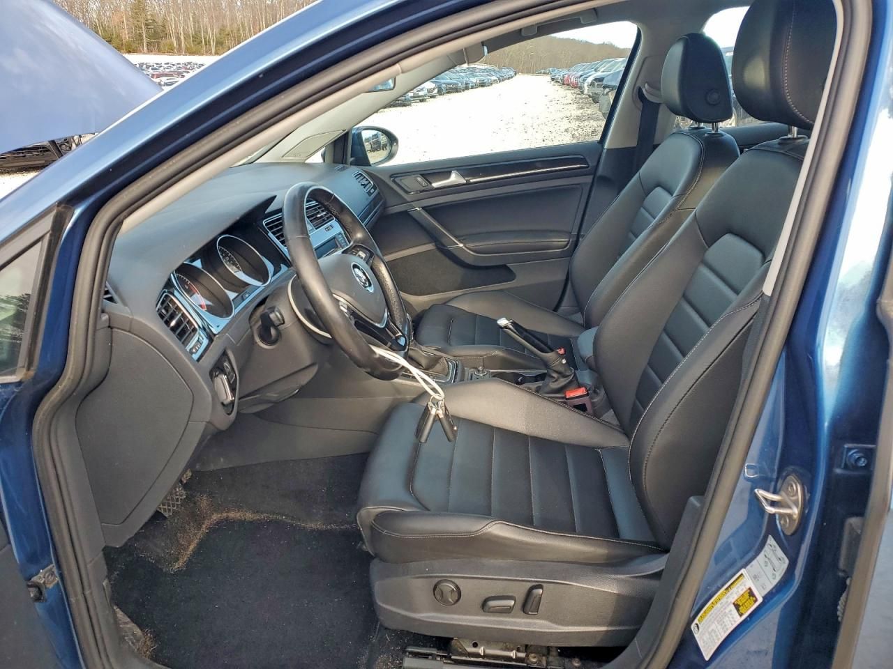 2017 Volkswagen Golf s