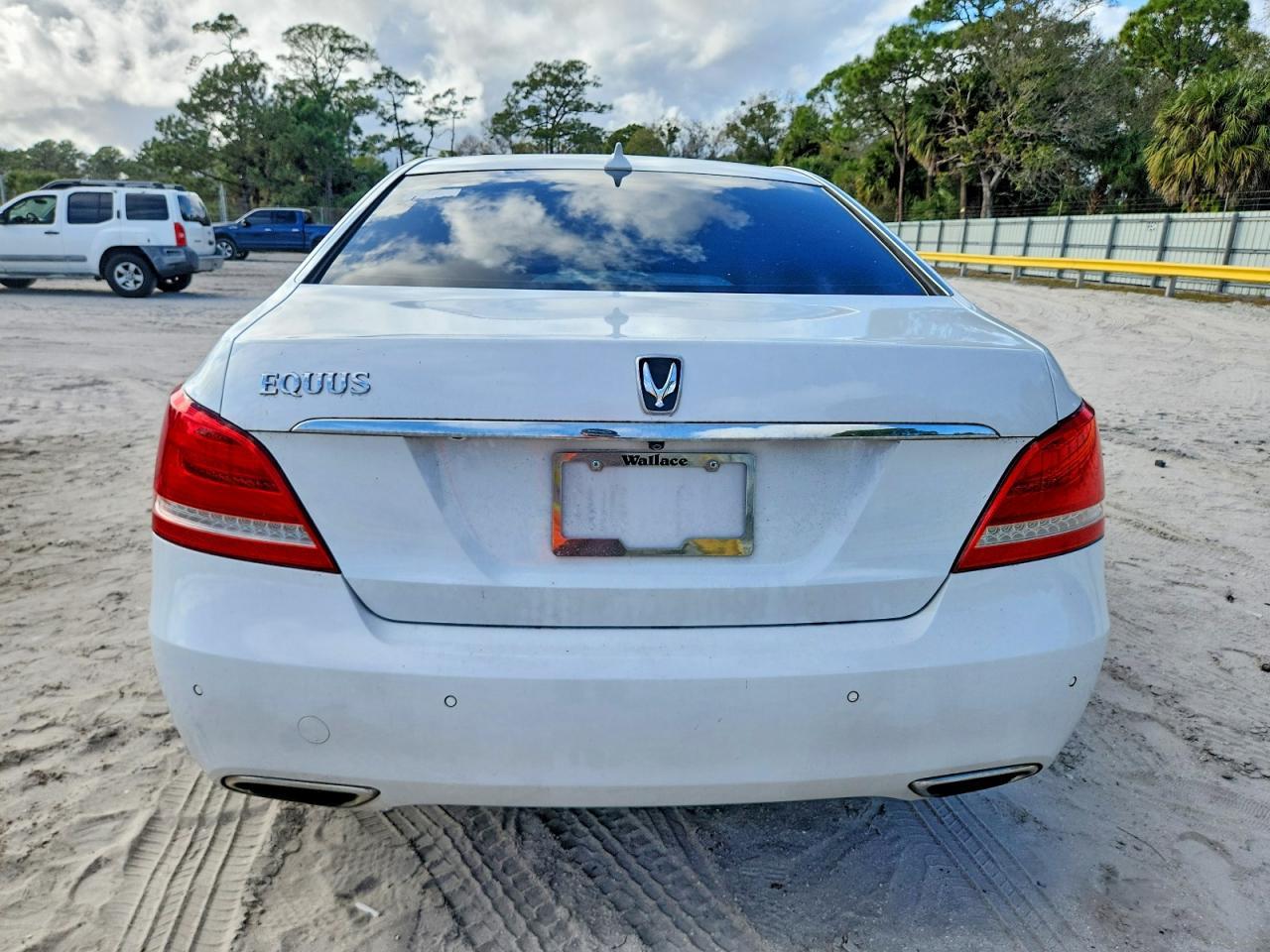 2015 Hyundai Equus Signature