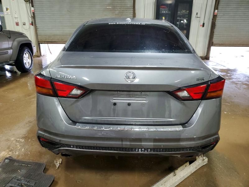 2020 Nissan Altima sr