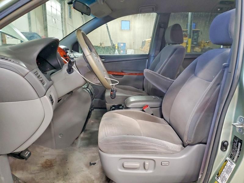 2006 Toyota Sienna xle